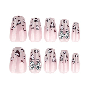Faux <span class=keywords><strong>Ongles</strong></span> à Presser Léopard Diamantés de Taille Moyenne Style Ballerine Française pour Manucure Professionnelle et Extension d'<span class=keywords><strong>Ongles</strong></span> en Salon – Vente en Gros - Product Image 3