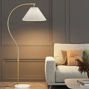 Abat-jour plissé en tissu fait main, design moderne et élégant, pour lampe de chevet avec couvercles de protection. - Product Image 6