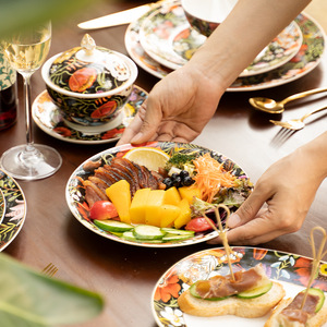 Luxury Classic Bone China Tableware Jungle Animal Set <b>Dinnerware</b> Service for Hotels Freezer Safe Home Use - Product Image 1