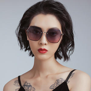 Lunettes de soleil élégantes pour femmes, UV400, polarisées, anti-éblouissement, verres TAC, sans monture, biseautées, protection solaire pour la conduite, lunettes de mode - Product Image 5