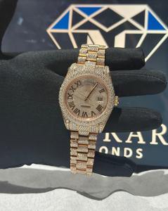 Montre plaquée argent entièrement sertie de diamants, montre-bracelet à quartz pour hommes et femmes, cadran scintillant, montre en acier inoxydable entièrement sertie de diamants pour hommes - Product Image 1