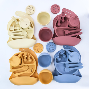 2025 New bpa-miễn phí tùy chỉnh trẻ em ăn uống đặt bán buôn bé tấm và cho ăn đồ dùng cho trẻ mới biết đi bền Silicone đồ ăn - Product Image 1