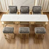 Ensemble table et chaises modernes en fer forgé, aspect marbre, poste de travail de manucure pour salon de beauté avec rangement