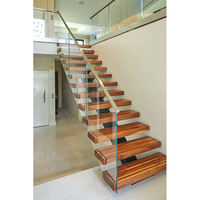 Escalier flottant droit en bois massif et acier pour intérieur, style industriel, marches fermées en métal, éclairage LED, verre, moderne, pour hôtel et villa