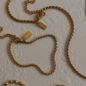 Collar de acero inoxidable chapado en oro clásico para mujer, accesorios a juego, novedad - Product Image 2