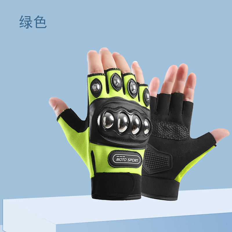 สีเขียวอ่อน