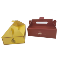 Boîte en carton dorée avec effet de marquage à chaud, impression UV couleur, boîte de boulangerie pour friandises, papier alimentaire avec poignée
