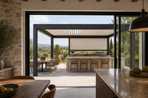 Pergola motorisée en aluminium de luxe RKOVE RK-C3 avec éclairage LED intégré et écran d'ombrage latéral rétractable pour jardin de villa et terrasse. - Product Image 4