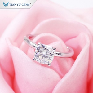 Tianyu Gems Material de oro blanco Cojín Corte DEF VVS Moissanite Anillo de Bodas de diamantes - Product Image 5