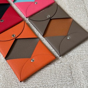 Porte-cartes fin en cuir Epsom bicolore minimaliste de luxe, porte-monnaie compact bicolore pour femmes, portefeuille en cuir véritable - Product Image 4