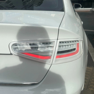 Fari Posteriori Trasparenti di Alta Qualità Fatti a Mano per <span class=keywords><strong>Audi</strong></span> <span class=keywords><strong>A4</strong></span> 2008-2021, Luci <span class=keywords><strong>LED</strong></span> con Sfondo Bianco, Fari Posteriori Modificati - Product Image 3