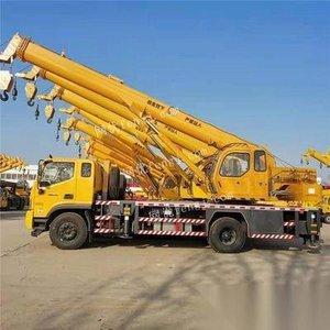 Chargement de 10/12/16/25 tonnes Boom Arm 4x4 Grue Hydraulique <span class=keywords><strong>Camion</strong></span> Grue <span class=keywords><strong>Prix</strong></span> Mini Grue Montée sur Véhicule à Vendre - Product Image 1