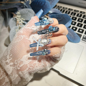 Lujo estilo largo <span class=keywords><strong>rosas</strong></span> azules cubierta completa no tóxico puro hecho a mano armadura con nicho ojos de gato patrón cuadrado 10 Uds <span class=keywords><strong>uñas</strong></span> de dedo - Product Image 3