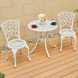 moderne, ensemble de table à manger ronde en aluminium pour restaurant, table basse blanche moulée et chaises pour 2 personnes - Product Image 1