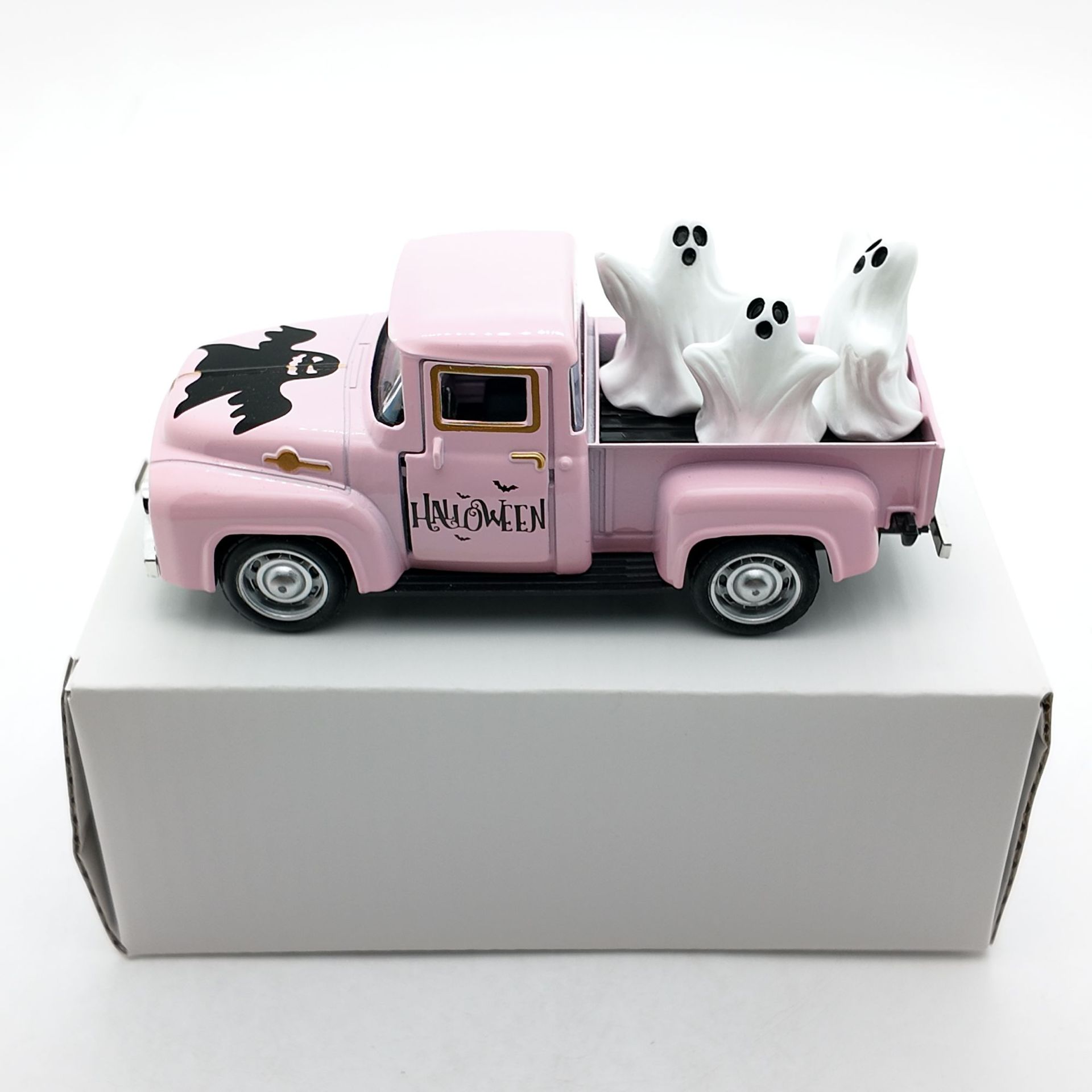 Camion d'Halloween rose 3 fantômes