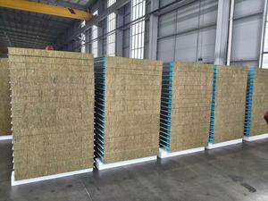 <span class=keywords><strong>Panneau</strong></span> <span class=keywords><strong>sandwich</strong></span> 150 mm pour structure en acier, toiture, mur extérieur - Conception industrielle, résistant au feu, économie d'énergie, bâtiment - Product Image 2