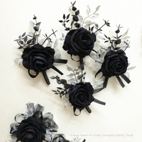 Set Bunga Kain Mawar Hitam Dekorasi Bunga Buatan untuk Boutonniere & Corsage Pergelangan Tangan Gaya Gotik untuk Festival Qixi