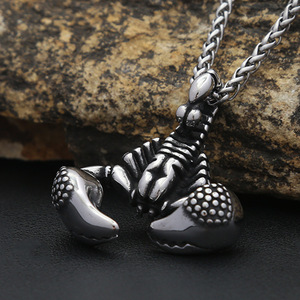 Yunnique – collier avec pendentif Scorpion en acier inoxydable pour hommes, bijoux de style Hip Hop Rock, pendentif avec chaîne couleur argent - Product Image 1