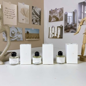 Set da viaggio 2025 di lusso floreale Eau De Parfum Spray 2ml 5ml 10ml <span class=keywords><strong>Mini</strong></span> vetro dimensione del campione all'ingrosso Set regalo - Product Image 2