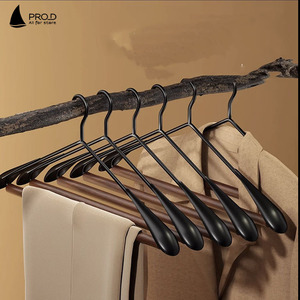 Armoire et penderie de luxe haut de gamme en bois massif et fer forgé, avec cintres muraux <span class=keywords><strong>pour</strong></span> vêtements - Product Image 3
