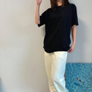 T-shirt décontracté coréen en coton 16s, doux et respirant, à manches courtes pour l'été, haut basique durable en coton pour hommes et femmes - Product Image 1