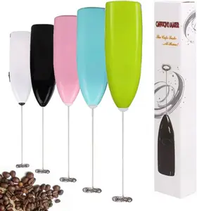 6 צבעים זמין אוטומטית מופעלת סוללה להקציף כף יד קצף יצרנית בלנדר מיני חשמלי חלב מקציף עבור קפה