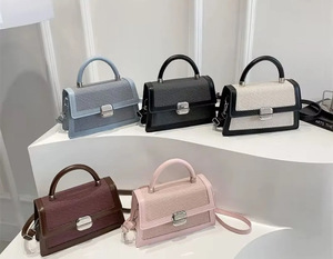 Hot Selling Lady's Retro Candy Color <strong>Mini</strong> Handbags Fashion Style Flap Messenger Shoulder <strong>Bags</strong> for Women Luxury - Product Image 1