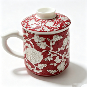 Tasse en céramique avec couvercle et infuseur, motif floral bleu et blanc, style chinois traditionnel, pour la maison, le bureau, ou comme cadeau - Product Image 2