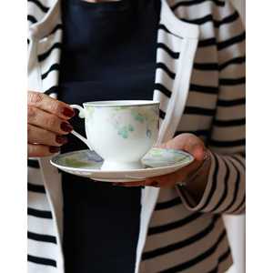 Juego de Té de Porcelana Japonesa Nerumi con Decoración Relucil, Decoración de Mesa y Accesorios para 12 Personas - Product Image 1