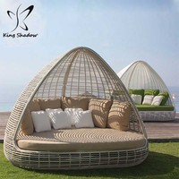 Meubles en osier d'extérieur avec coussins, lit de repos, chaise longue en teck pour solarium