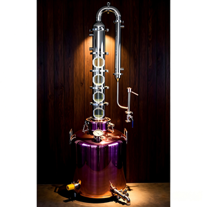 Sistema de Alambique de Cobre Tradicional para la Producción de Ginebra y Whisky Artesanal - Product Image 1