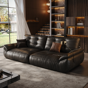 Canapé italien raffiné du milieu du siècle 2026, cuir pleine fleur, rembourrage nuage, silhouette droite noire, biologique, siège de salon - Product Image 2