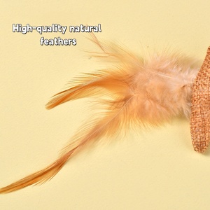 Juguete interactivo de madera duradero para gatos con campana de plumas y caña de jugar, para felinos teaser para gatos domésticos, divertido bastón de madera de lino, palo de juguete para gatos - Product Image 4