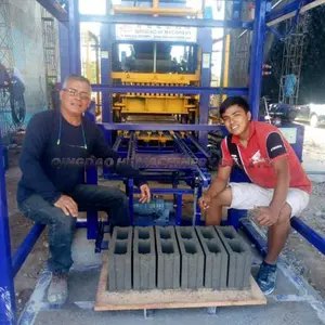 Machine de fabrication de blocs de Qt4-25 pour entreprise à domicile Machine mobile en béton pour fabrication de briques avec moteur diesel Pompe automatique pour fabrication de billets à l'échelle mondiale