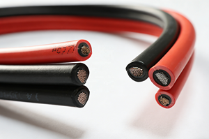 Cable Solar H1Z2Z2-K PV1-F de 16 mm² con Aislamiento XLPE de Cobre Estañado, Resistente al Agua y a la Niebla Salina para Sistemas Fotovoltaicos y Centrales Eléctricas - Product Image 3