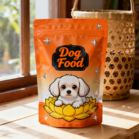 Sachet Doypack imprimé personnalisé avec design à vernis brillant partiel et détails en relief, de qualité alimentaire, avec fermeture éclair, pour l'emballage d'aliments pour chiens et de friandises pour animaux de compagnie