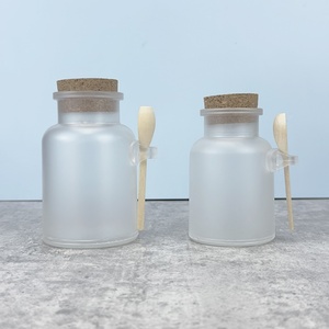 Muestra Gratis: Tarro de sal de baño ABS esmerilado transparente de 100ml, 200ml, 300ml con tapas de madera y cuchara de madera para exfoliante corporal, en stock. - Product Image 5