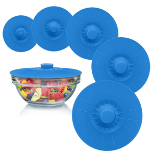 Lot de 5 couvercles en silicone réutilisables à ventouse pour bols, casseroles et tasses, avec poignées emboîtables naturelles et sûres pour les aliments - Product Image 1
