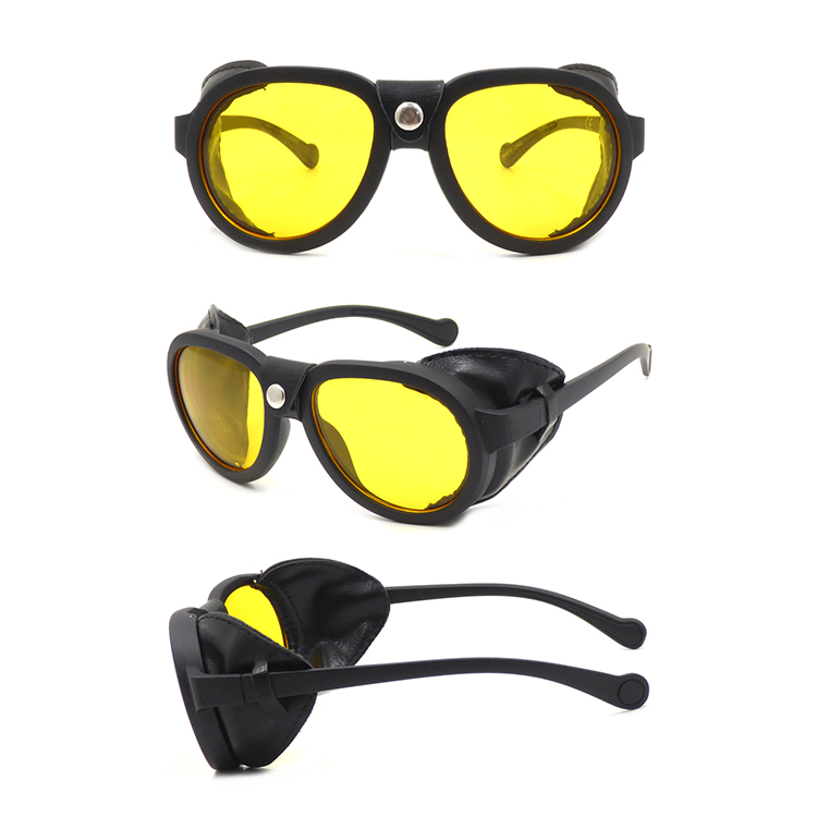国内で当店のみ Supermade - RIVET PUNK STYLE SUNGLASSES Rivet Punk Style Sunglasses | Thesupermade®