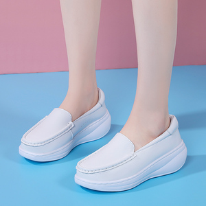 Scarpe da infermiera da <span class=keywords><strong>donna</strong></span> con plateau, suola spessa, slip-on, <span class=keywords><strong>sneakers</strong></span> da lavoro, taglie grandi 34-<span class=keywords><strong>41</strong></span> - Product Image 6