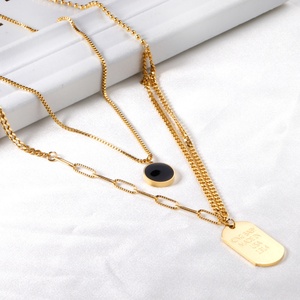 Bijoux en acier inoxydable hypoallergéniques imperméables plaqués or 18 carats avec collier à double chaîne et pendentif pour mariage - Product Image 1