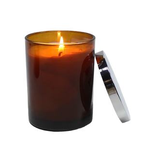 Vaso di candela di lusso in <span class=keywords><strong>vetro</strong></span> ambrato lucido <span class=keywords><strong>Vintage</strong></span> con coperchio in legno rivestimento personalizzato vasi di candele color marrone ambra per la fabbricazione di candele - Product Image 3