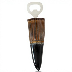 Abridor de Botellas con Forma de Cuerno |   Abridor de botellas hecho a mano con mango de cuerno |   Abridor de Botellas Decorativo de Metal |   Accesorio Vintage para Bar de Cocina - Product Image 1