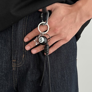 Llavero con Colgante de Estrella de Cinco Puntas y Bola 8 Negra Estilo Hip Hop para Hombre, Accesorio de Moda para Jeans, Regalo - Product Image 1