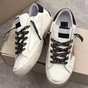 Baskets blanches tendance pour hommes, style identique aux créateurs de mode, confortables, respirantes et légères pour la marche décontractée - Product Image 5