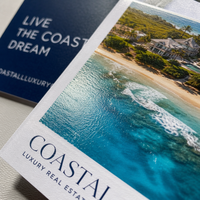 Kit di Marketing Immobiliare Personalizzato per Resort Vacanzieri: Cartoline e Volantini Lifestyle per Agenzie di Proprietà Costiere e Brand di Destinazioni