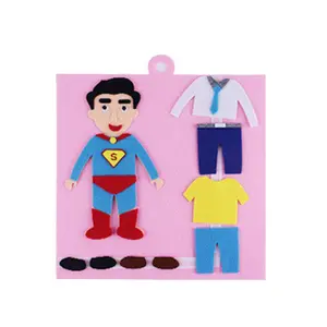 Bambola di feltro educativo con i vestiti per il gioco drammatico cambiando vestiti bordo giocattolo per il bambino occupato giocattolo per imparare a vestirsi