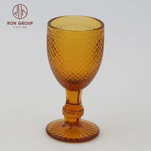 Vente en gros de verres de 50ml avec logo personnalisé pour banquet de mariage verres à liqueur vintage coupe en verre de vin rouge et de liqueur de champagne gobelet ambré