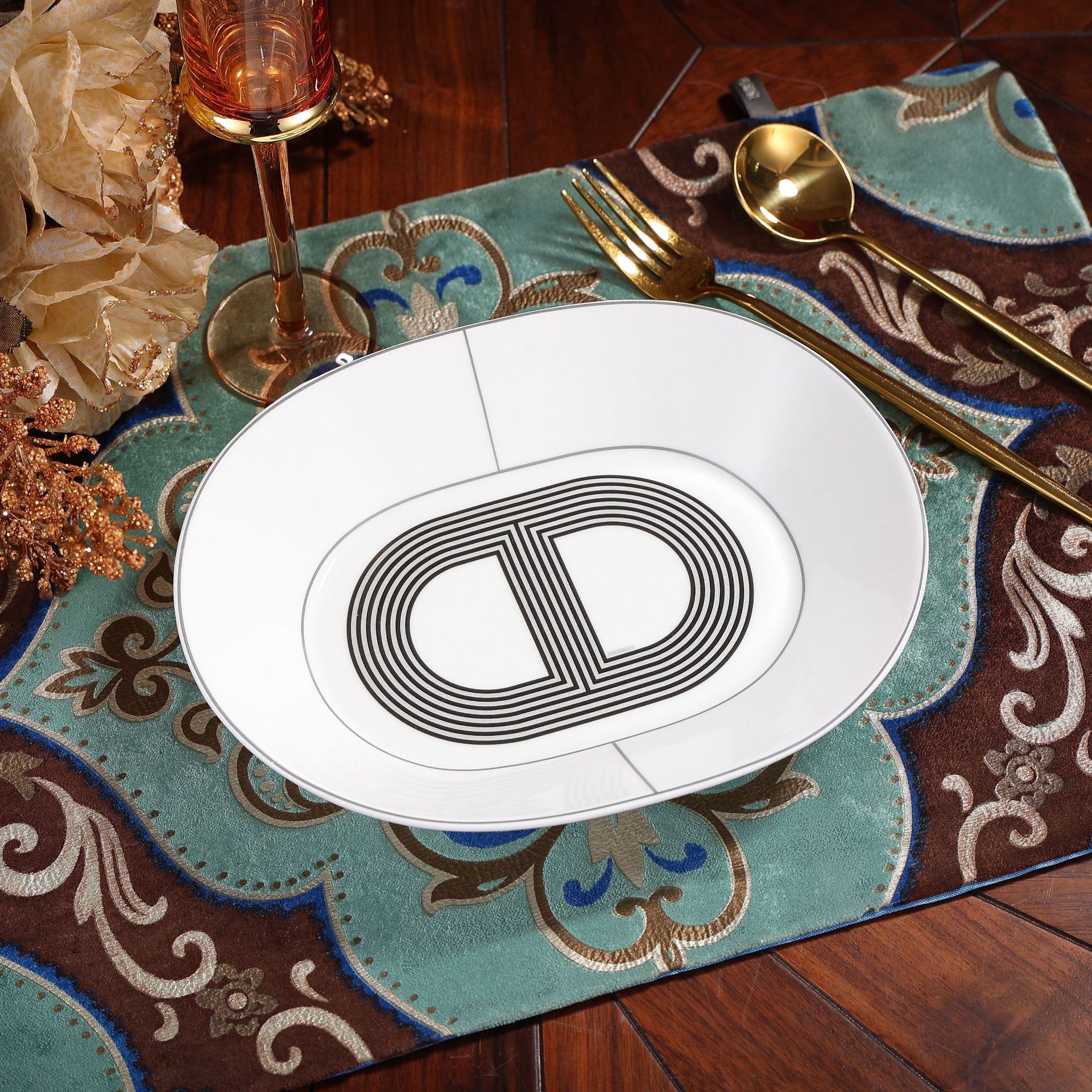 Assiette creuse blanche-grande assiette