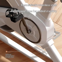 Vélo de spinning vertical K200 pour e-commerce – Vélo de fitness silencieux pour la maison avec résistance infinie et moteur de 1,5 CV